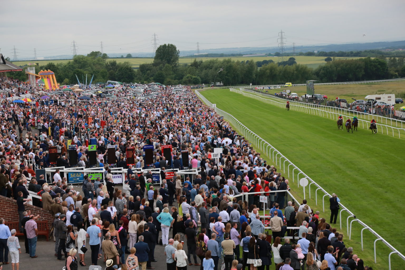 Food & Drink At The Racecourse – Pontefract Races